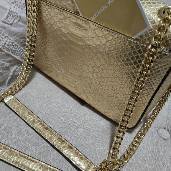 NWT "MICHAEL KORS" TINA LEATHER SHOULDER FLAP BAG - Picture 4 of 11